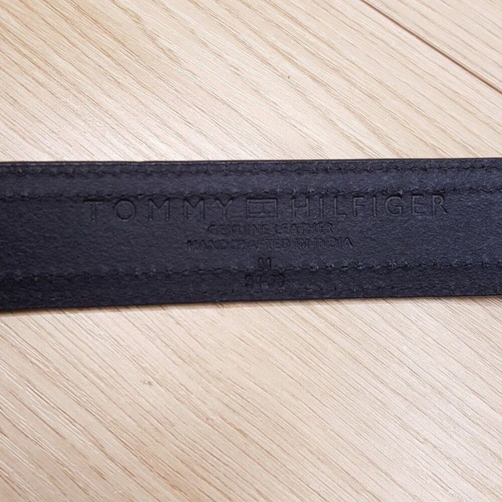 TOMMY HILFIGER Belt Mens Size 34 36 Black Genuine Leather Silver Buckle - Picture 3 of 4